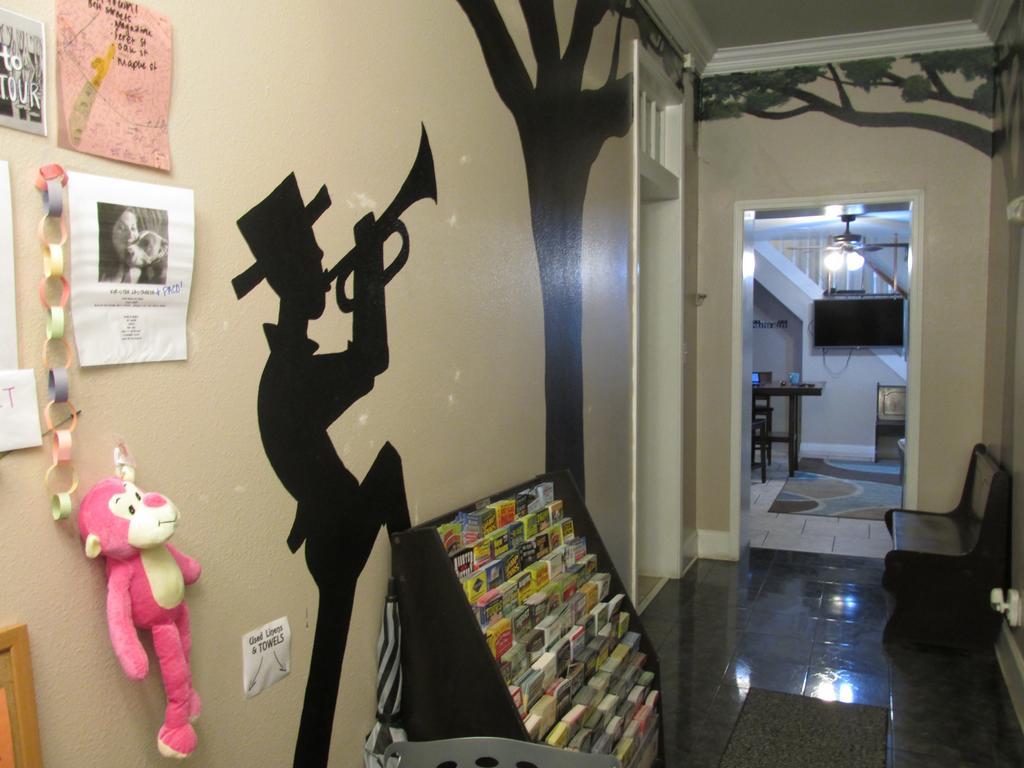 The Garden District House Hostel New Orleans Exterior photo